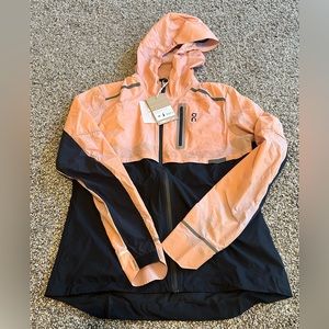 On Running Lumos Weather Jacket Women’s Medium Brand New